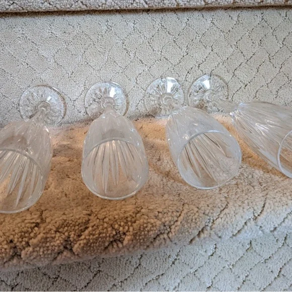 Cristal d'Arques J.G. Durand Champagne Flutes ~ Set of 4 ~ NIB - Picture 3 of 8